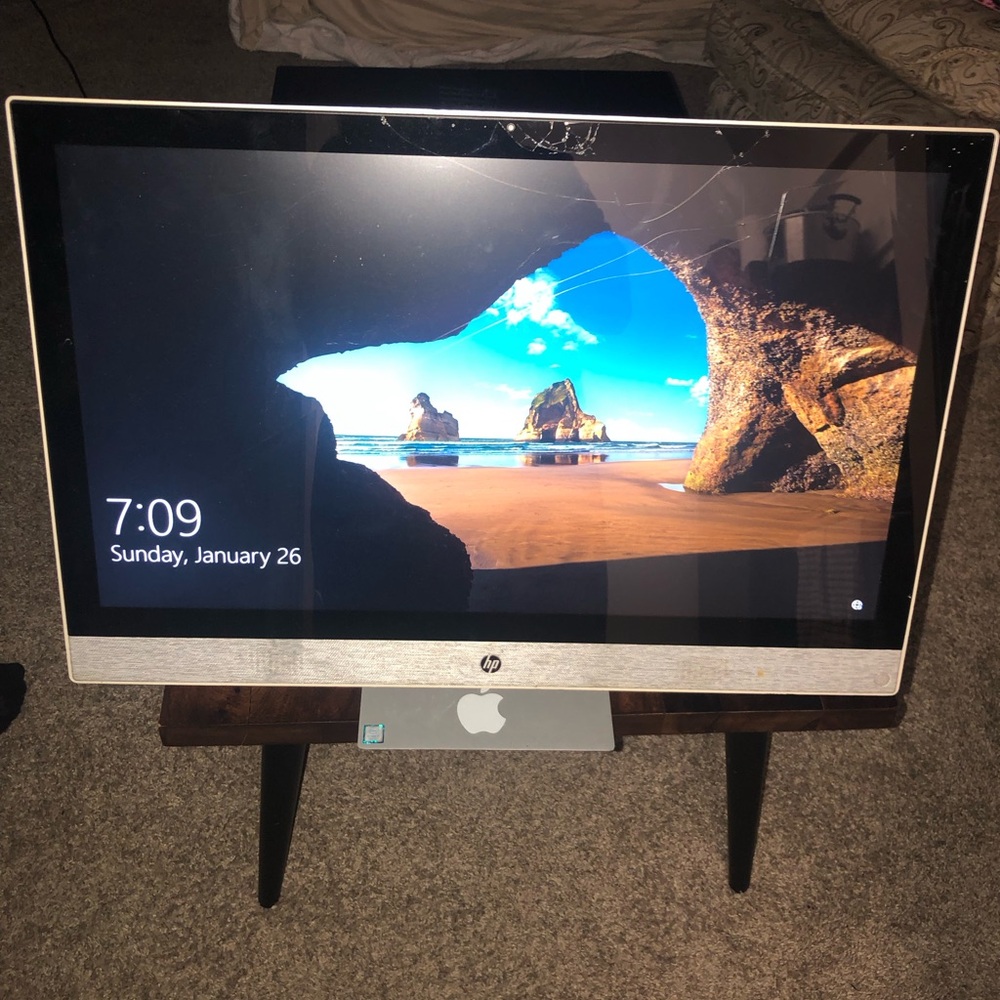 HP All-in-One Desktop Computer - Picture 5 of 5
